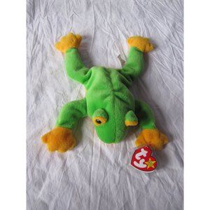 Original TY Beanie Babies Smoochy the‎ Prince Frog with Heart Tag RARE! 1997